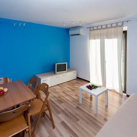 Διαμέρισμα Apartman Dante